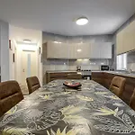 Cosy 3Br Home With Backyard In Central Of Gzira By 360 Estates