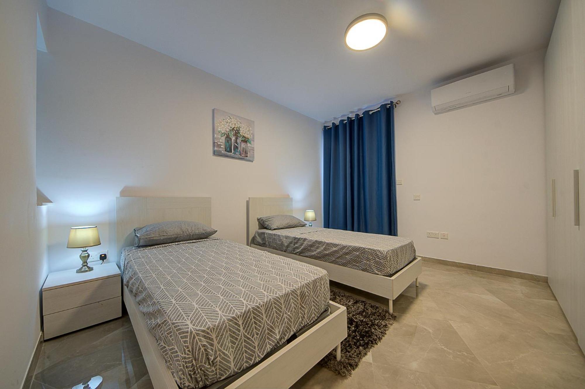 Cosy 3br With Backyard In Of By 360 Estates
