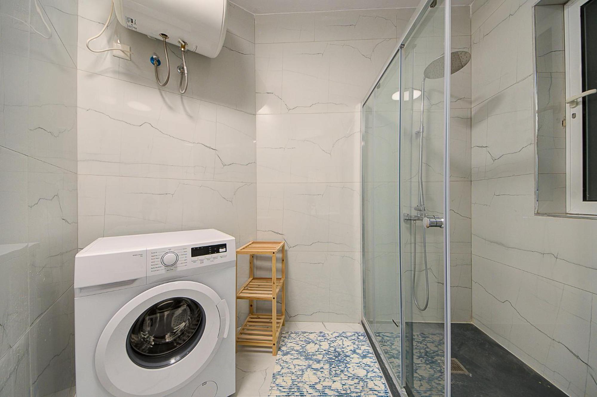 Cosy 3br With Backyard In Of By 360 Estates *