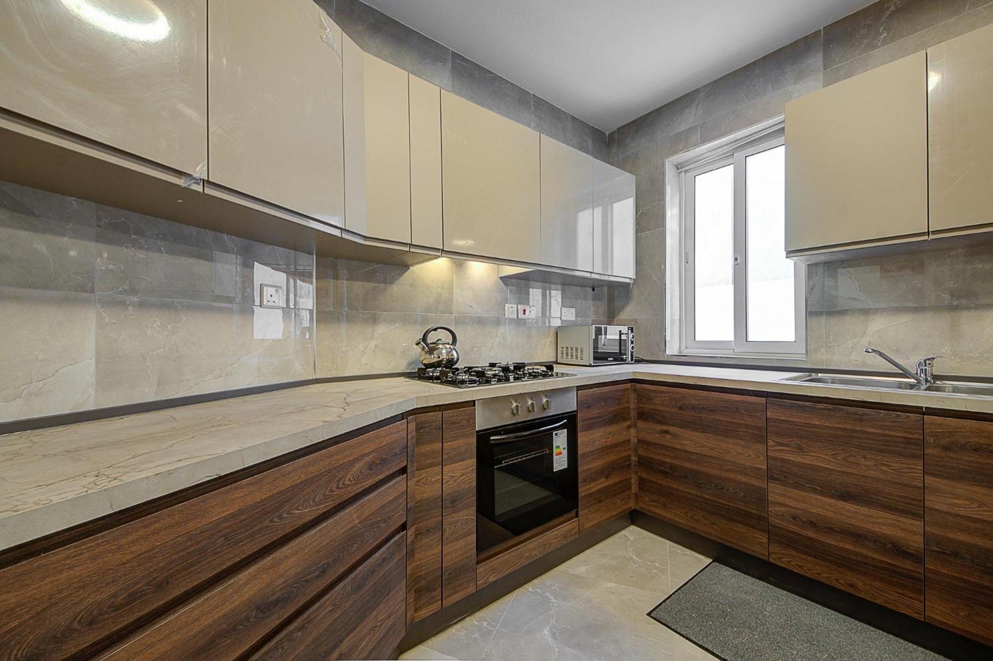 Apartment Cosy 3br With Backyard In Of By 360 Estates